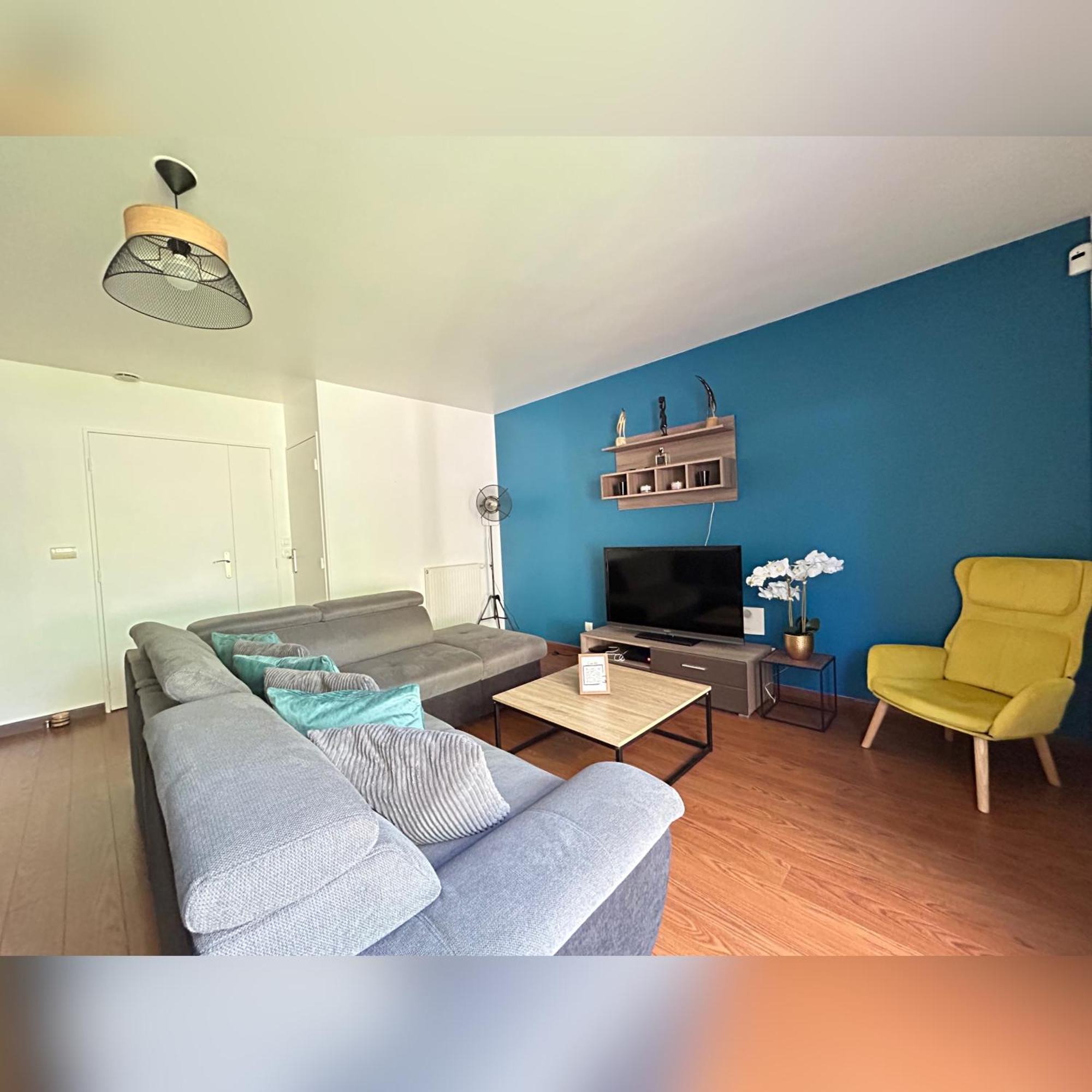 Le Duplex Chessy - 15Min From Disneyland - 2 Private Parkings - Garden - Kingsize & Queensize Bed - Supermarket Behind The House 外观 照片